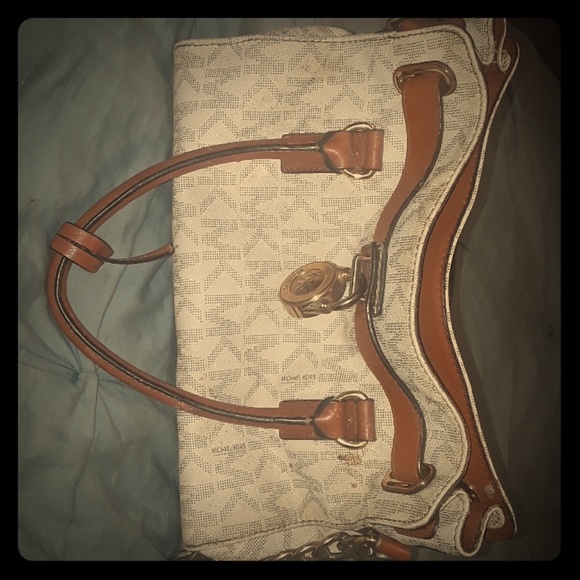 Michael Kors Handbags - Mk purse Michael Kors Handbags - Mk purse